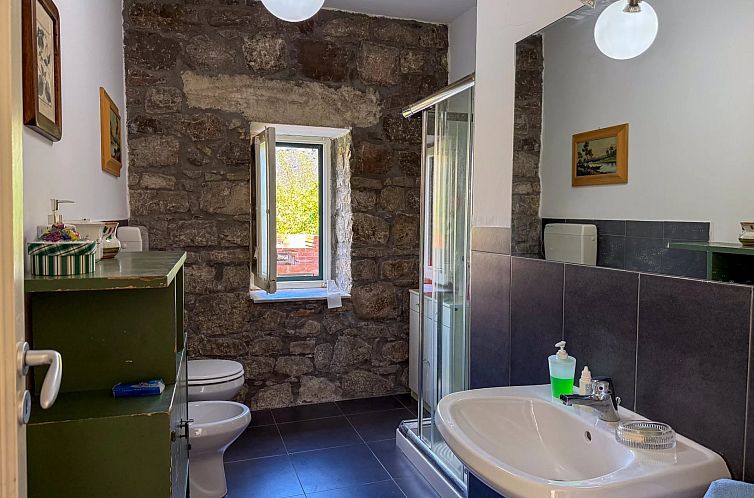 Vrijstaande woning in Scillato