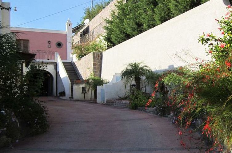 Appartement Wohnung 'Glicine ab 231' mit Terrasse