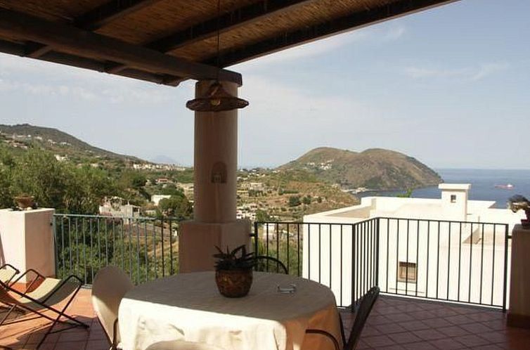 Appartement Panorama-Villa auf den Äolischen Inseln ab 773