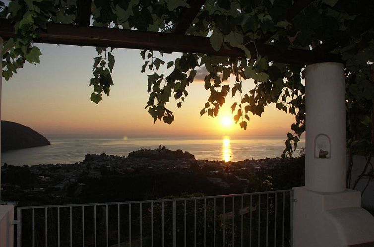 Appartement Panorama-Villa auf den Äolischen Inseln ab 773