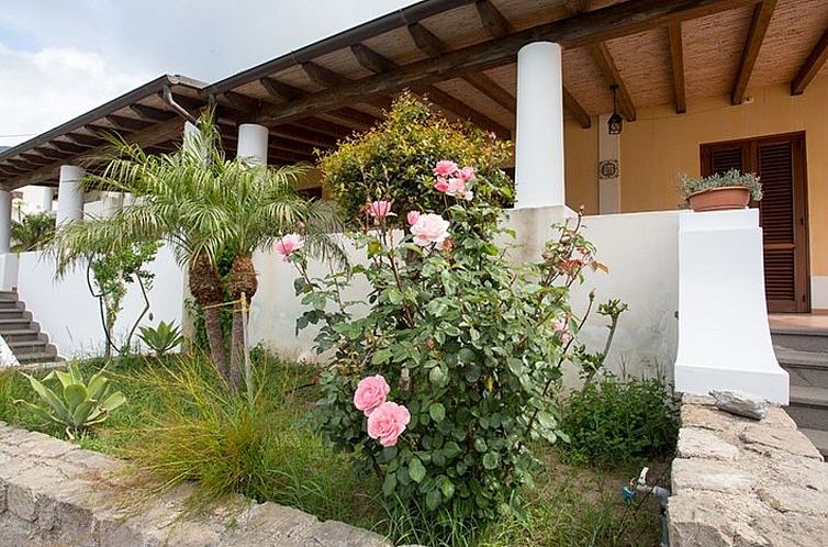 Appartement Wohnung 'Ginestra' mit Terrasse
