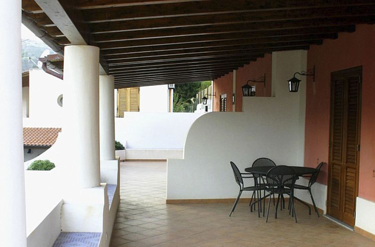 Appartement Wohnung 'Ginestra' mit Terrasse
