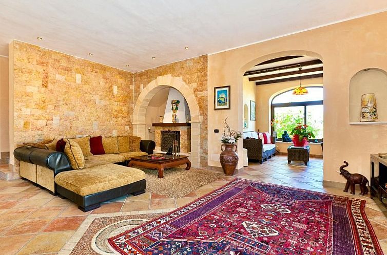 Vakantiehuis in Castelvetrano mit Gepflegtem Garten