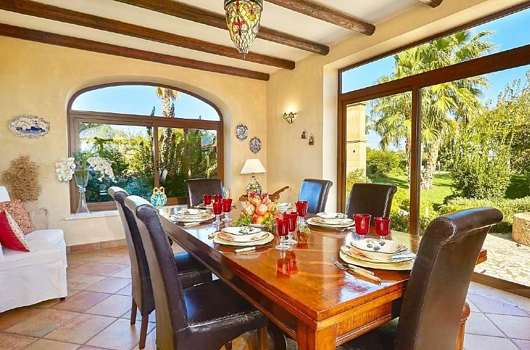 Vakantiehuis in Castelvetrano mit Gepflegtem Garten