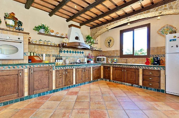 Vakantiehuis in Castelvetrano mit Gepflegtem Garten