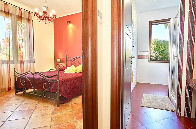 Vakantiehuis in Castelvetrano mit Gepflegtem Garten