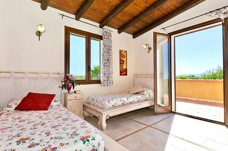 Vakantiehuis in Castelvetrano mit Gepflegtem Garten
