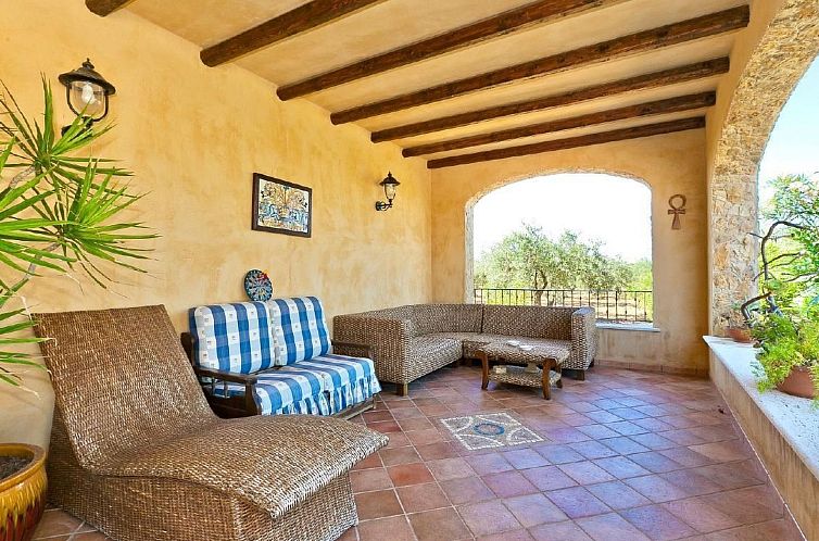 Vakantiehuis in Castelvetrano mit Gepflegtem Garten