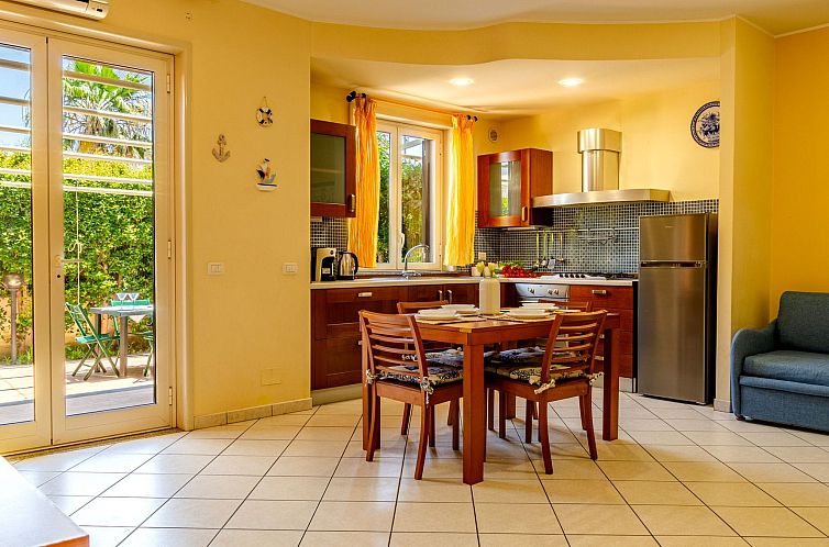 Appartement Wohnung am Meer "La Sera di Giò