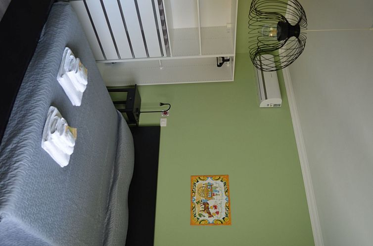 Appartement Wohnung 'Suite Etna' in Strandnähe