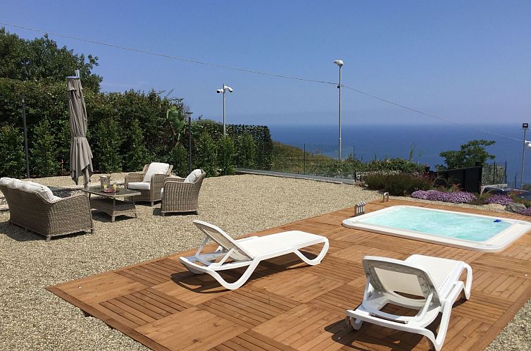 Vakantiehuis Zyklopenhaus. Erstaunliche Aussicht und private