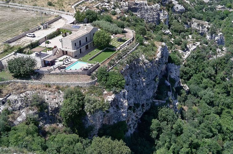 Vakantiehuis Komfortable Villa Castello - Blick auf Cava d'I
