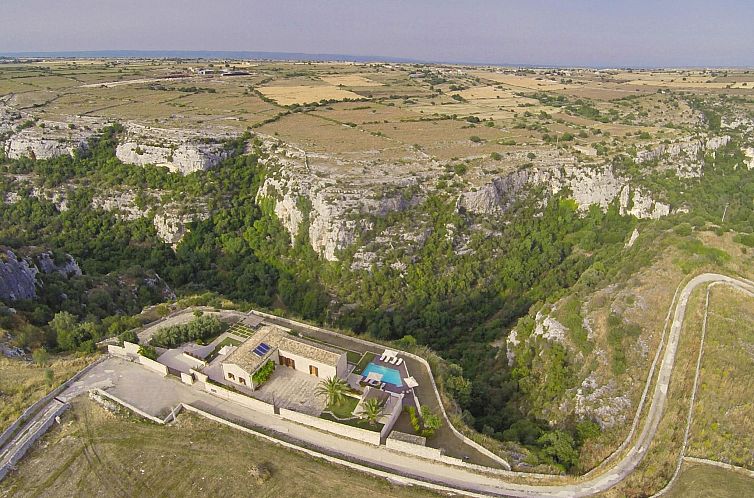 Vakantiehuis Komfortable Villa Castello - Blick auf Cava d'I