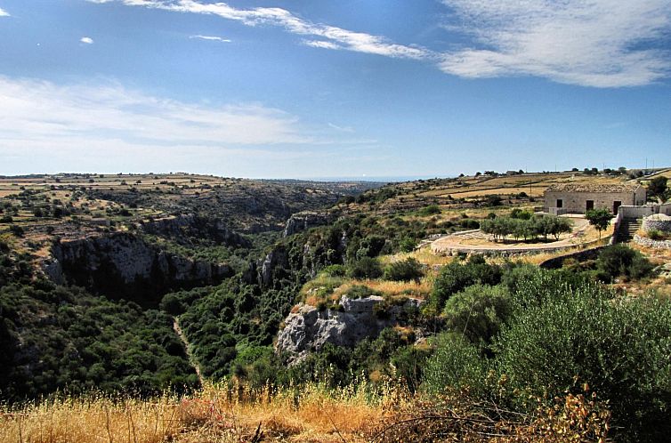 Vakantiehuis Komfortable Villa Castello - Blick auf Cava d'I