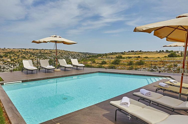 Vakantiehuis Komfortable Villa Castello - Blick auf Cava d'I
