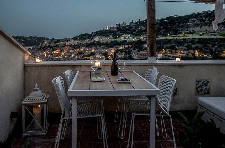 Appartement Eine Terrasse über Modica