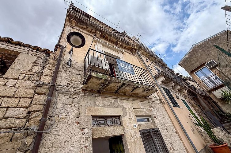 Vrijstaande woning in Modica
