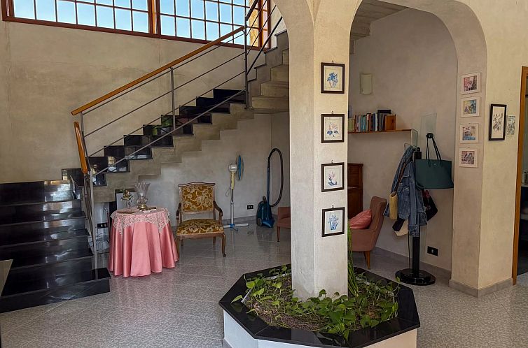 Vrijstaande woning in Campofelice Di Roccella