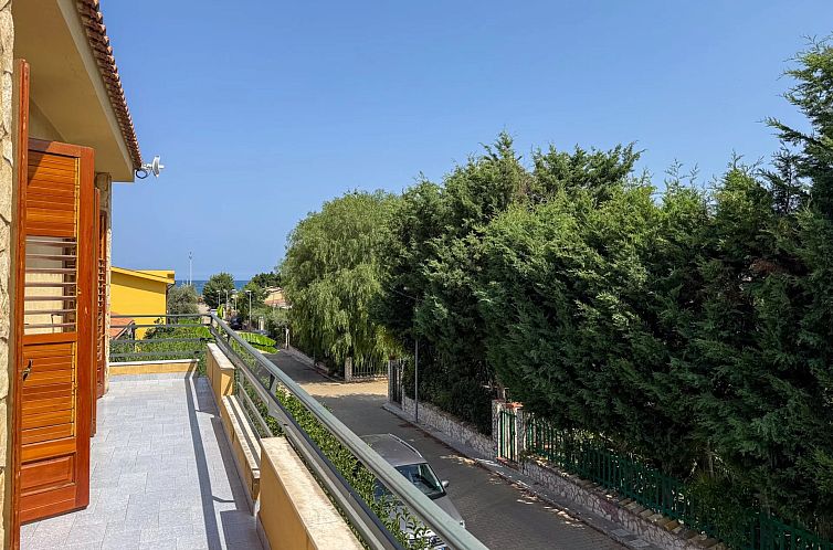 Vrijstaande woning in Campofelice Di Roccella