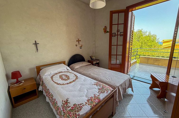 Vrijstaande woning in Campofelice Di Roccella