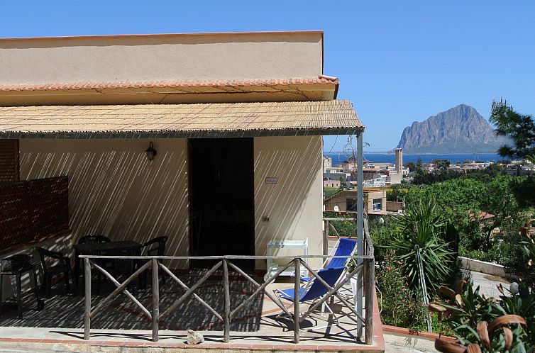 Appartement mit Pergola 1