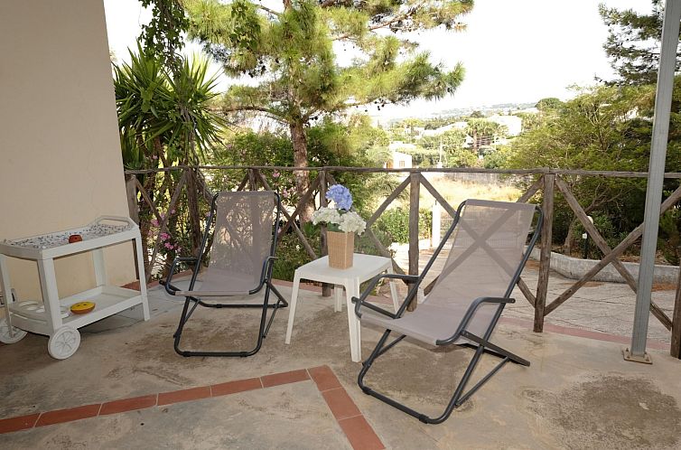 Appartement mit Pergola 1