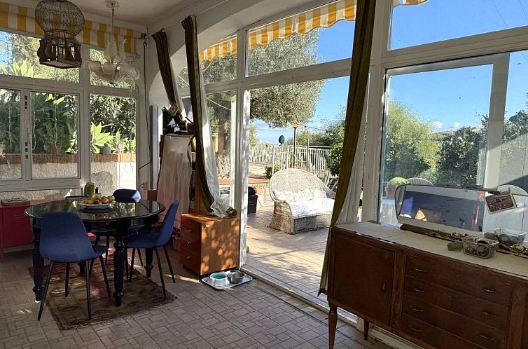 Vrijstaande woning in Trabia