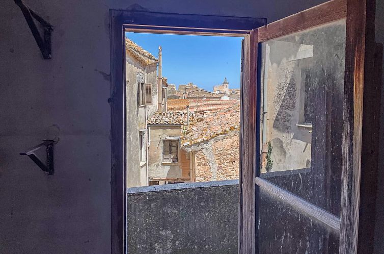 Vrijstaande woning in Collesano