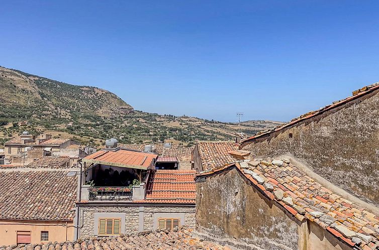 Vrijstaande woning in Collesano