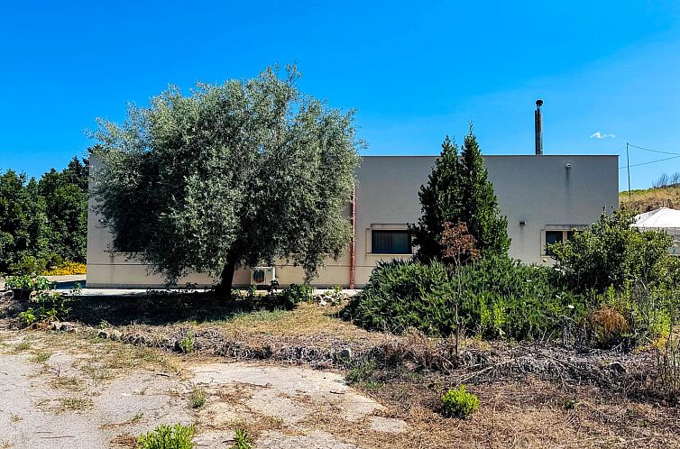 Vrijstaande woning in Collesano