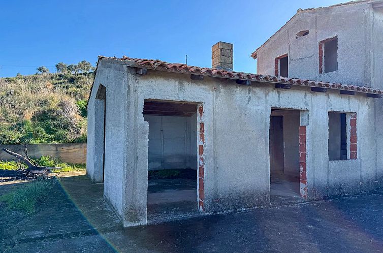Vrijstaande woning in Collesano