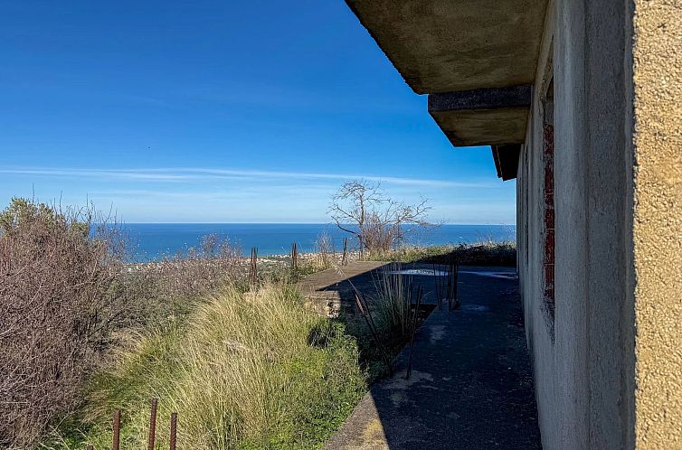Vrijstaande woning in Collesano