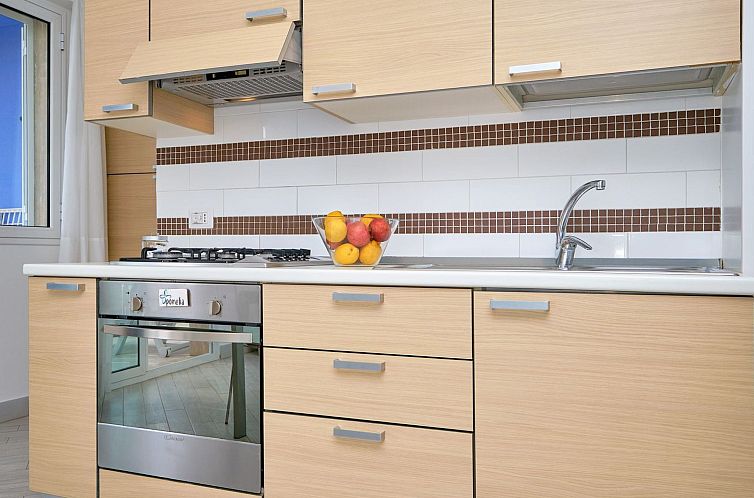 Appartement in Marina Di Ragusa mit Garten und Terrasse