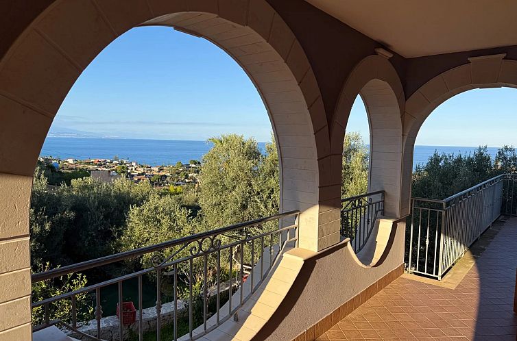 Vrijstaande woning in Augusta