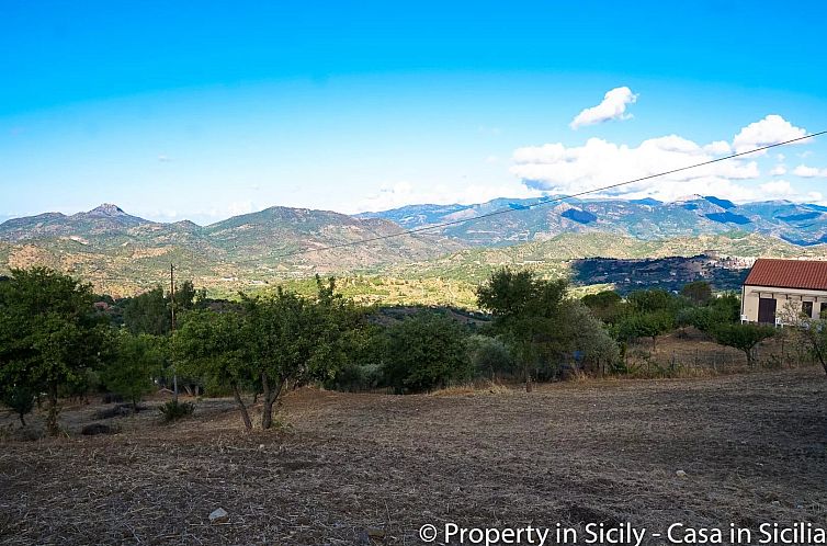 Kavel in Castelbuono