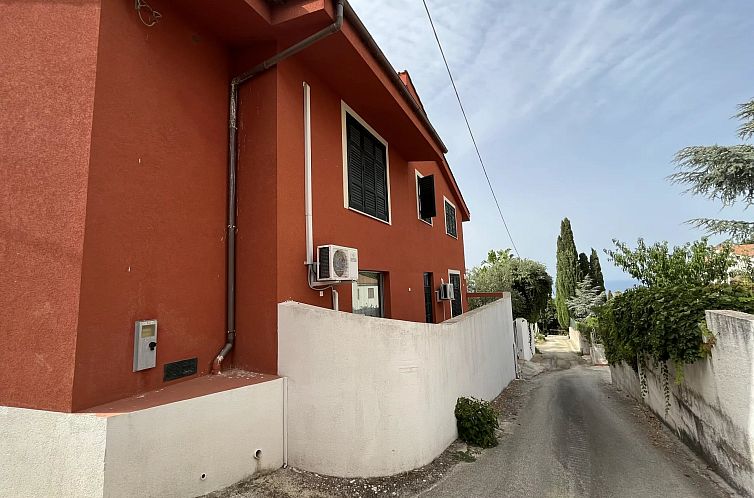 Vrijstaande woning in Valderice