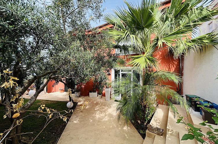 Vrijstaande woning in Valderice