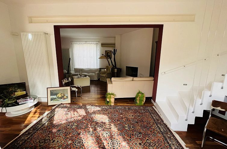 Vrijstaande woning in Valderice