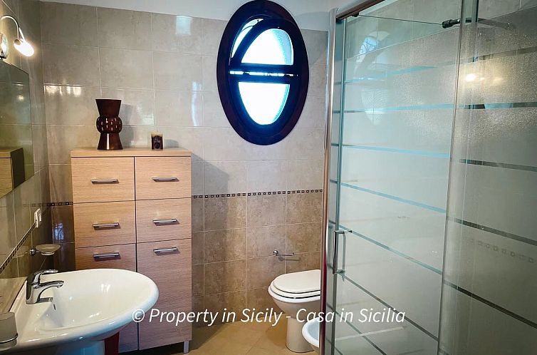 Vrijstaande woning in Valderice