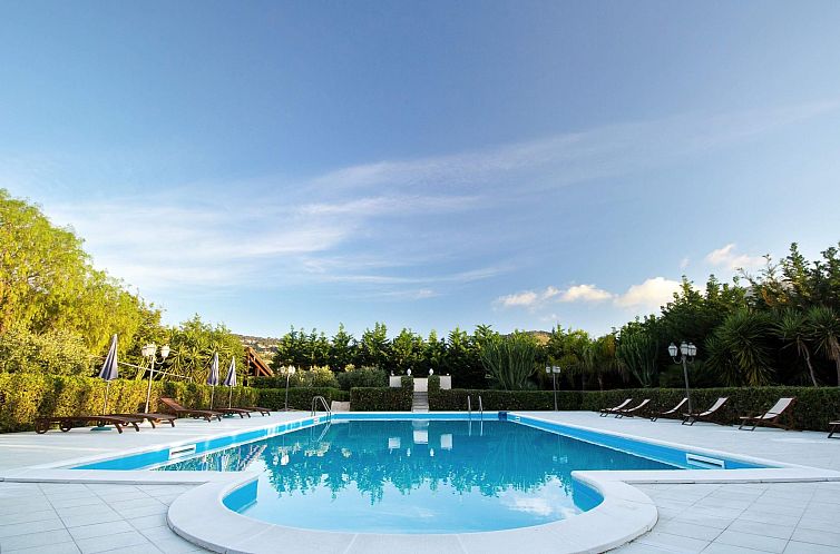 Appartement Torre Venza' Anwesen mit Infinity-Pool