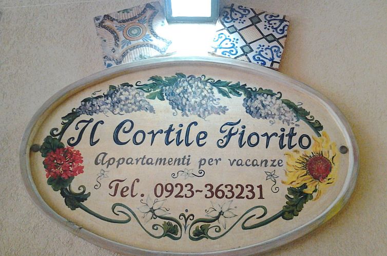Appartement Appartement in Trapani mit Terrasse und Garten