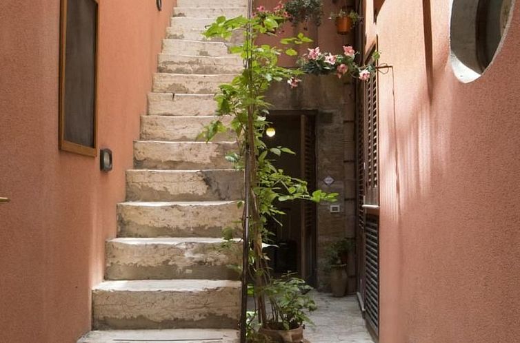 Appartement Appartement in Trapani mit Terrasse und Garten