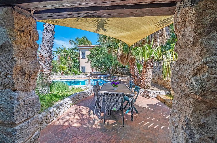 Vakantiehuis Gemütliches Haus in Carini mit privatem Pool