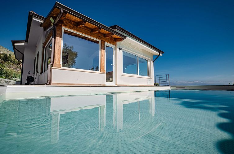 Vakantiehuis Haus in Carini mit privatem Pool