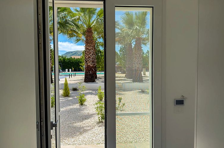 Vrijstaande woning in Partinico