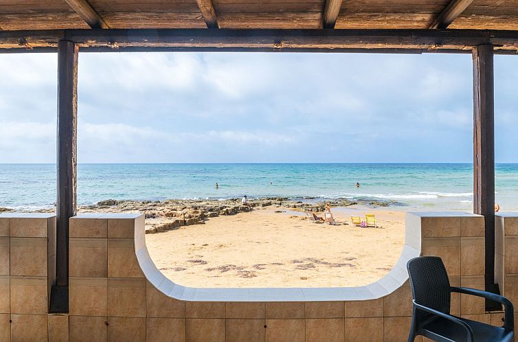 Guest house 09429301 - Apartment Sicily - Appartement Numa, Wohnung am Strand - Punta Secca