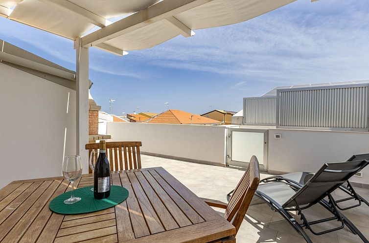 Appartement Charmantes Dachgeschoss mit Terrasse mit Blick a