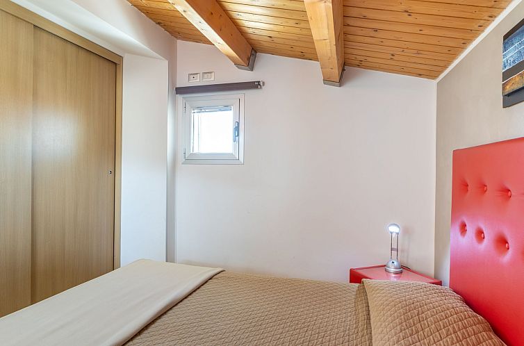 Appartement Charmantes Dachgeschoss mit Terrasse mit Blick a
