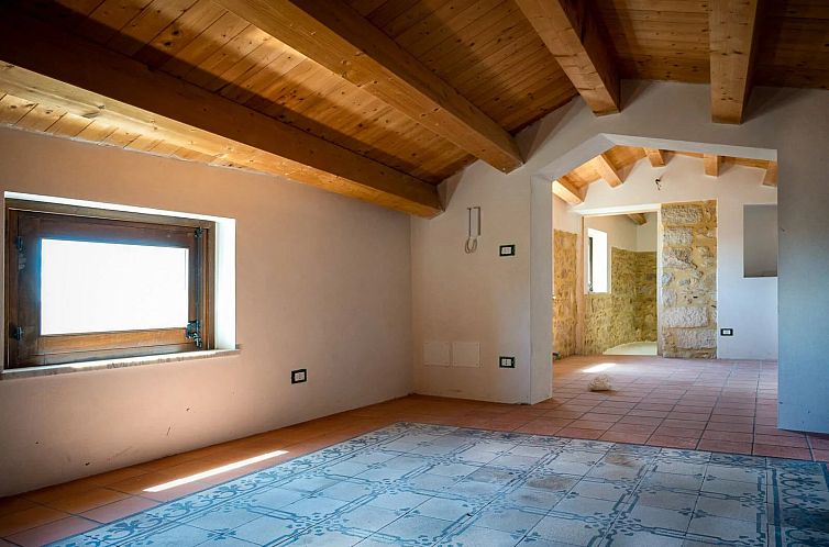 Vrijstaande woning in Gangi