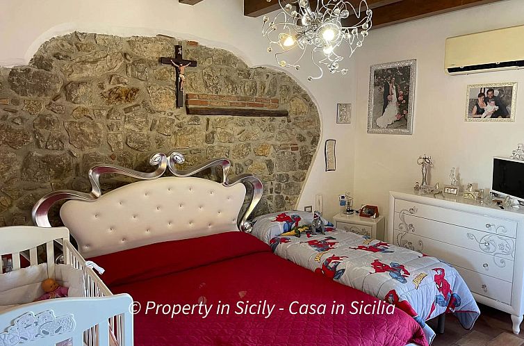 Vrijstaande woning in Caltavuturo